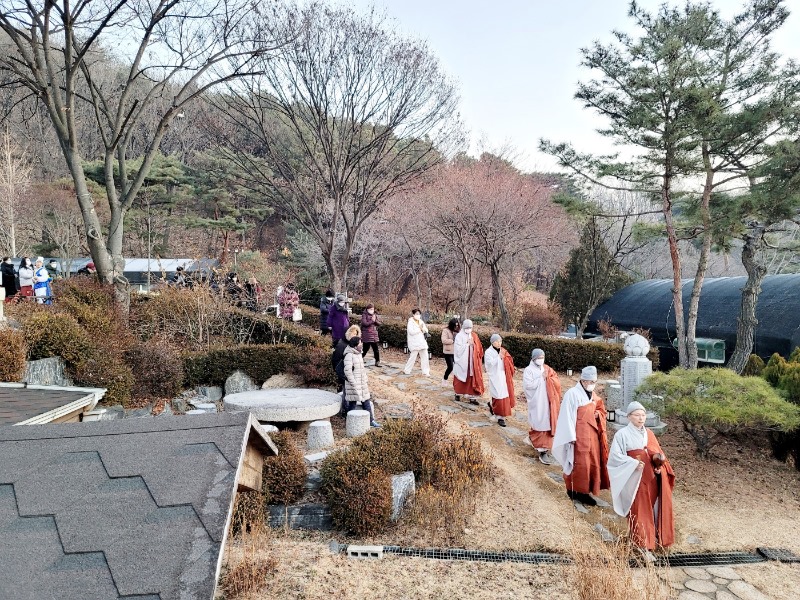 KakaoTalk_20230101_135119042_04.jpg