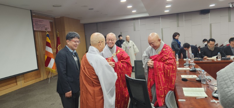 KakaoTalk_20241226_210045821_04.jpg