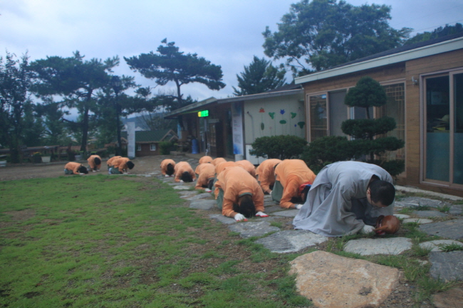 small_23삼보일배.JPG